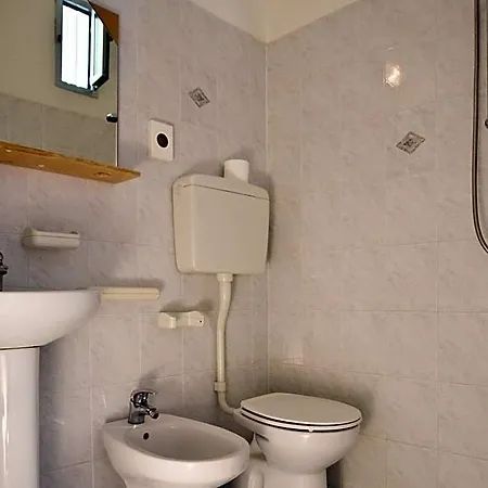 Moja Hotel 3*